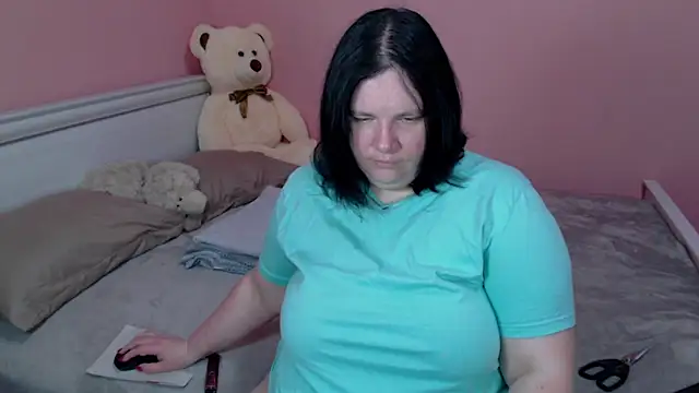  alexandra ray  online show from 12/04/25, 11:08