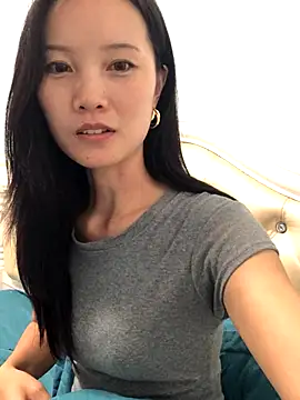 Mile-m online show from 10/20/25, 04:18