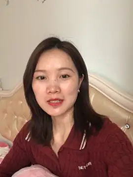 Snapshot of Mile-m chatting on 04/30/26, 05:58 Mile-m online show from 04/30/26, 05:58