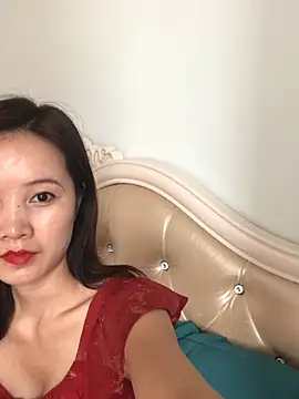 Snapshot of Mile-m chatting on 06/21/26, 04:59 Mile-m online show from 06/21/26, 04:59