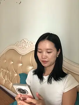 Snapshot of Mile-m chatting on 07/01/26, 05:20 Mile-m online show from 07/01/26, 05:20