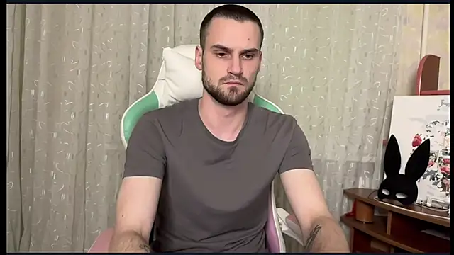 Iveraan online show from 10/28/25, 05:48