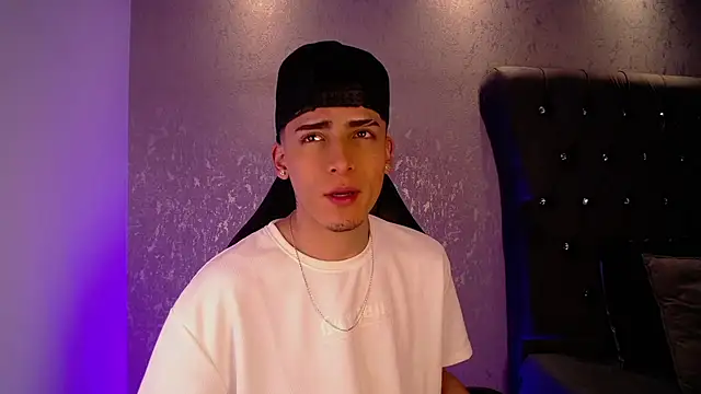 MateoMitchell online show from 11/17/25, 05:13