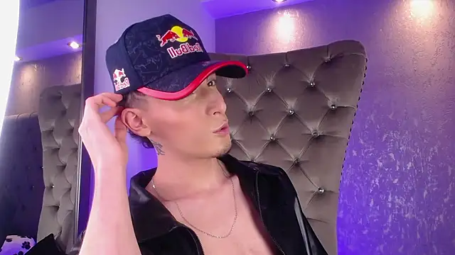 MateoMitchell online show from 03/25/26, 04:51