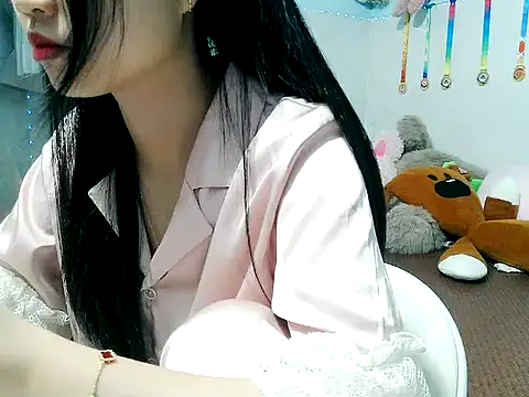 Snapshot of Bellazza039 chatting on 07/06/26, 03:47 Bellazza039 online show from 07/06/26, 03:47