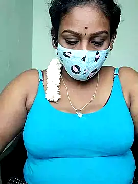 Snapshot of tamil_Monisha chatting on 10/15/25, 05:40 tamil Monisha online show from 10/15/25, 05:40