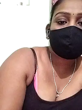 Snapshot of tamil_Monisha chatting on 10/28/25, 05:15 tamil Monisha online show from 10/28/25, 05:15