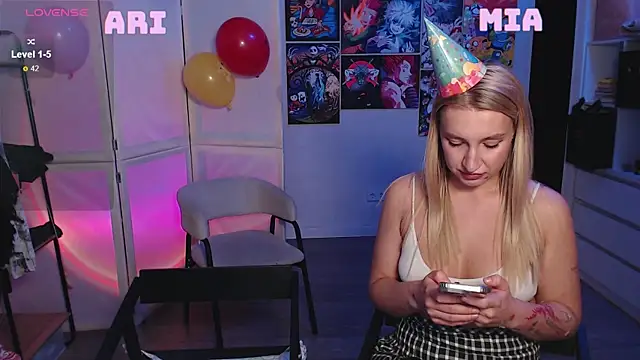 Snapshot of cherry_ruby88 chatting on 10/18/25, 01:34 cherry ruby88 online show from 10/18/25, 01:34