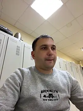 Mahrovmaxim online show from 12/15/25, 05:17