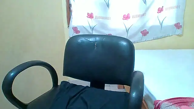 JuicyVixen  online show from 01/15/26, 07:02