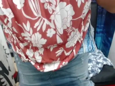 Snapshot of dalilah_pervertt chatting on 11/01/25, 03:03 dalilah pervertt online show from 11/01/25, 03:03