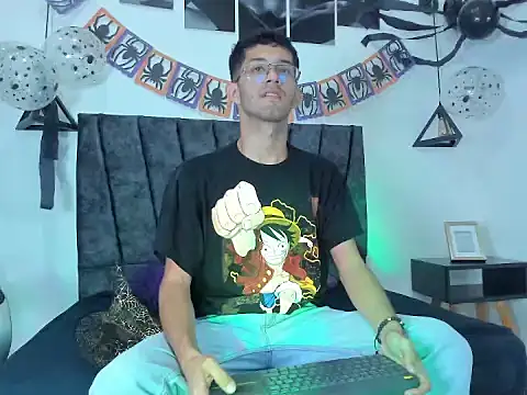 ianthompsoncut online show from 10/11/25, 07:34