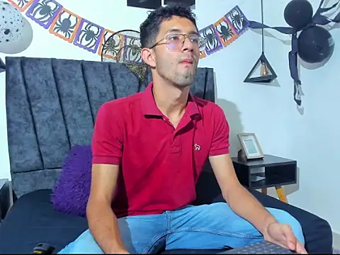 ianthompsoncut online show from 10/18/25, 07:47