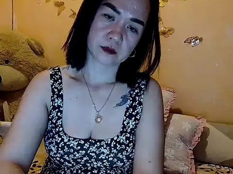 KissHott online show from 02/04/26, 09:48