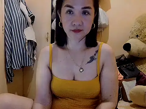 KissHott online show from 02/09/26, 01:48