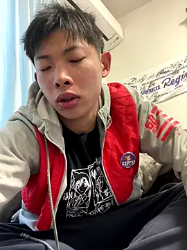 Snapshot of aooya chatting on 12/15/25, 10:36 aooya online show from 12/15/25, 10:36