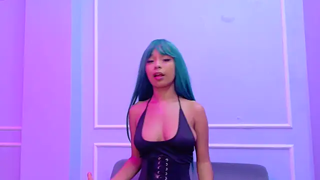 AliceJackkson online show from 11/17/25, 12:33