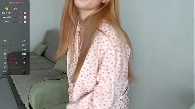 Snapshot of GilySuper chatting on 03/11/26, 11:27 GilySuper online show from 03/11/26, 11:27