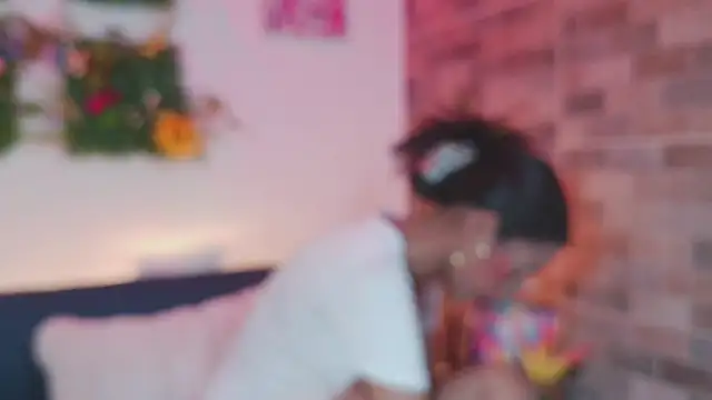 Snapshot of luna_valen chatting on 03/12/26, 04:18 luna valen online show from 03/12/26, 04:18