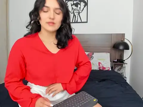 CutieHott online show from 10/04/25, 04:27