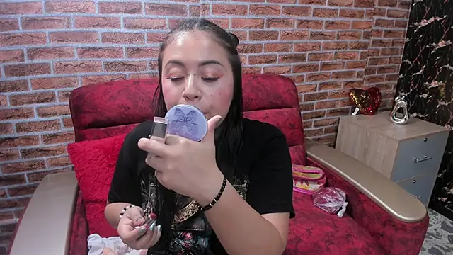 ADAIRA CALLIE online show from 10/21/25, 11:11