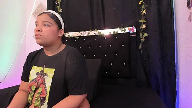 DayanRoux online show from 10/28/25, 11:03