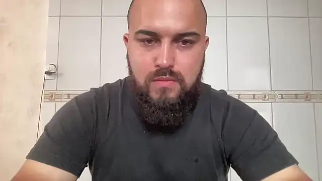 Snapshot of mayday2025m chatting on 03/20/26, 12:32 mayday2025m online show from 03/20/26, 12:32