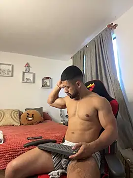 Ezzio Scolaro online show from 11/25/25, 12:05