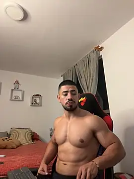 Ezzio Scolaro online show from 12/03/25, 12:29