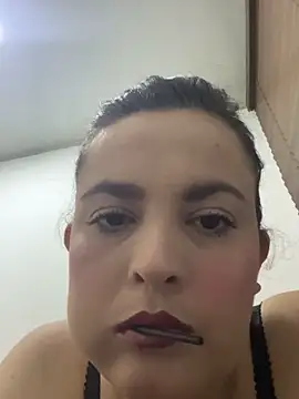 Anyhot latina online show from 10/24/25, 11:12
