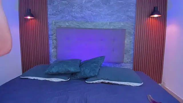 Sam Clark online show from 10/07/25, 03:47