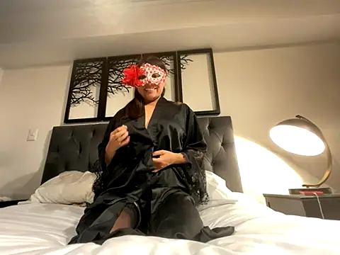 Snapshot of SusySunshine chatting on 10/09/25, 01:03 SusySunshine online show from 10/09/25, 01:03