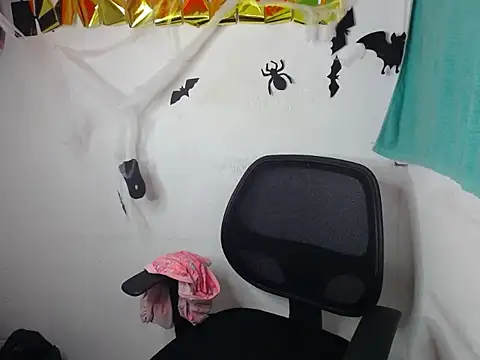 cherry blond online show from 10/30/25, 02:07