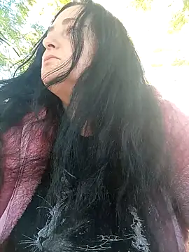 Bella 862 online show from 11/18/25, 10:41