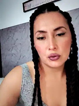 Nina-Velour online show from 10/09/25, 11:36