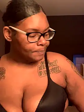 ThickChick94 online show from 10/29/25, 04:15