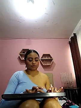 Alice-bolton- online show from 10/08/25, 03:31