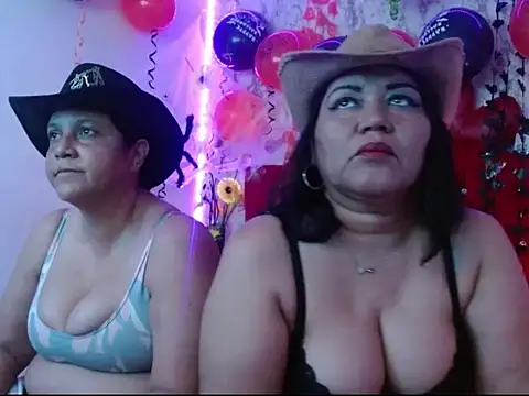 Snapshot of DannaLanegra2 chatting on 10/12/25, 05:01 DannaLanegra2 online show from 10/12/25, 05:01