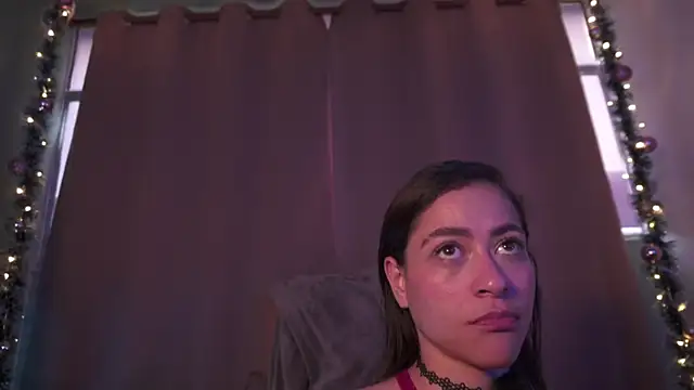  issy online show from 12/13/25, 10:26