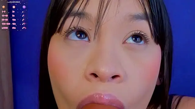 Snapshot of kimhilton_ chatting on 03/29/26, 03:45 kimhilton online show from 03/29/26, 03:45