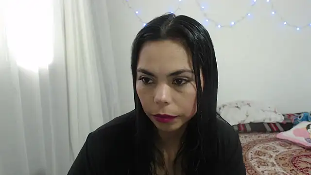 ms megan shadow online show from 12/18/25, 08:15