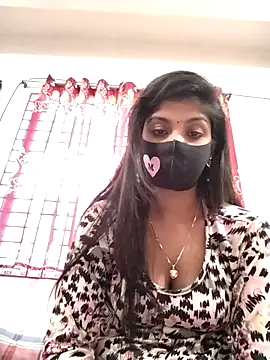 Queen-Any online show from 11/12/25, 02:45