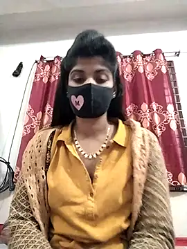 Queen-Any online show from 12/17/25, 06:14