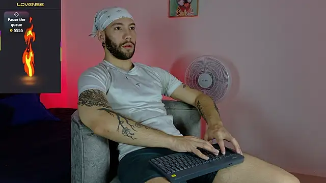 angel kyrozz online show from 03/15/26, 07:09