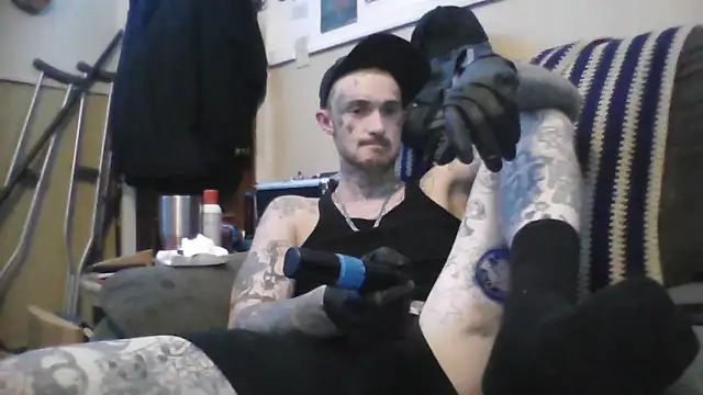 Snapshot of SWAGGDaddy93 chatting on 03/29/26, 10:37 SWAGGDaddy93 online show from 03/29/26, 10:37