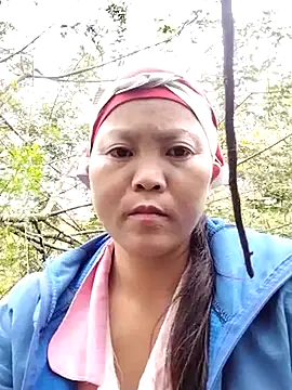 Snapshot of sumaybae chatting on 10/19/25, 03:51 sumaybae online show from 10/19/25, 03:51