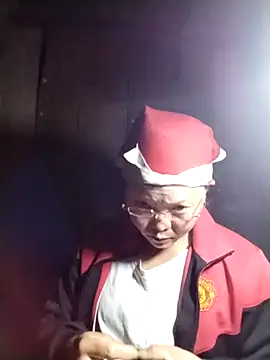 Snapshot of sumaybae chatting on 11/03/25, 09:16 sumaybae online show from 11/03/25, 09:16