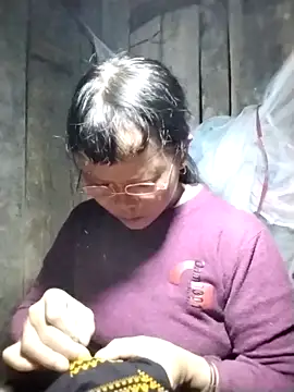 Snapshot of sumaybae chatting on 11/13/25, 08:08 sumaybae online show from 11/13/25, 08:08