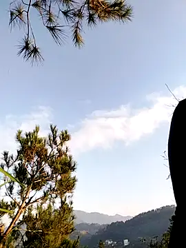 Snapshot of sumaybae chatting on 11/22/25, 12:20 sumaybae online show from 11/22/25, 12:20