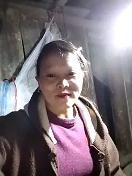 Snapshot of sumaybae chatting on 11/29/25, 12:08 sumaybae online show from 11/29/25, 12:08